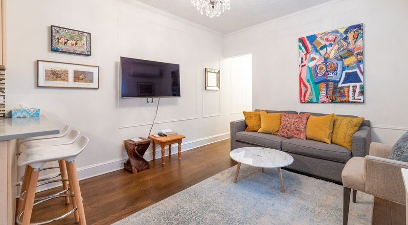 Photo of Chandelier Life