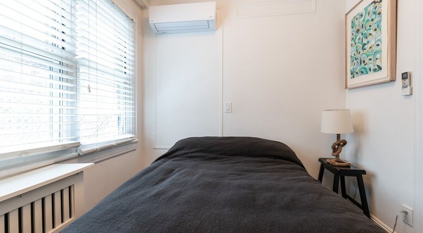 Photo of Chandelier Life