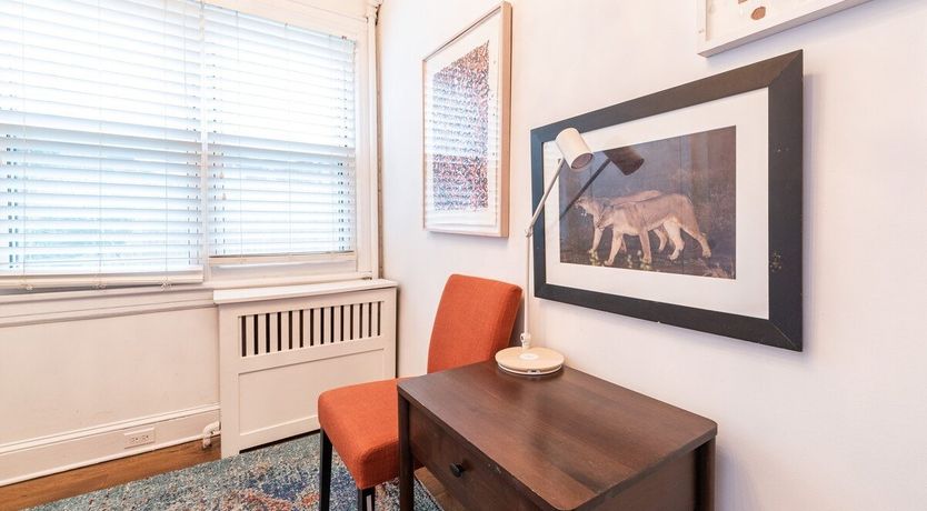 Photo of Chandelier Life