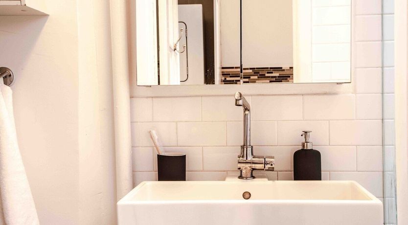 Photo of Chandelier Life