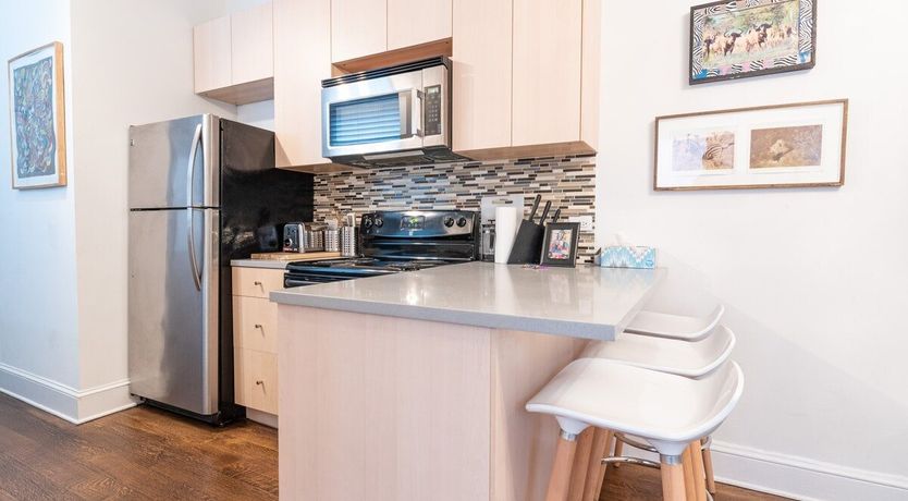 Photo of Chandelier Life