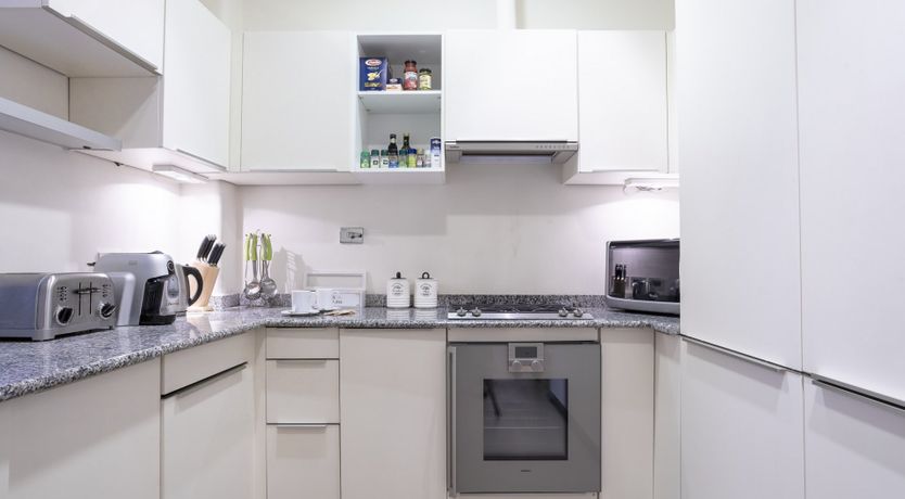 Photo of Glass Bonbon