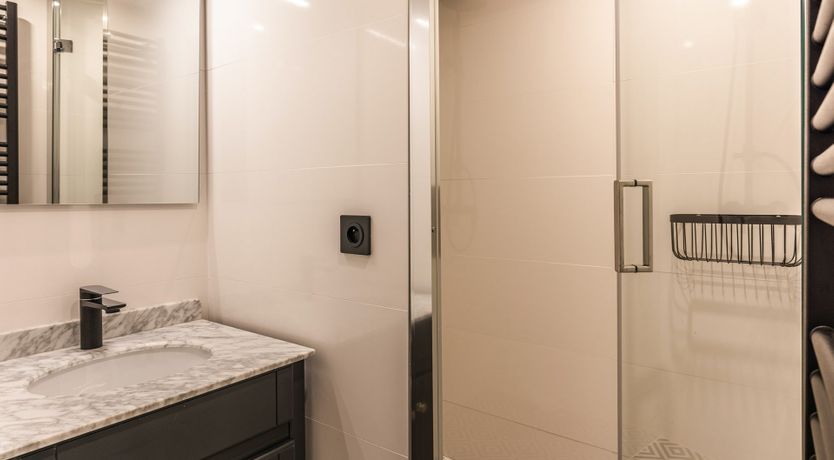 Photo of Peacock Shimmer