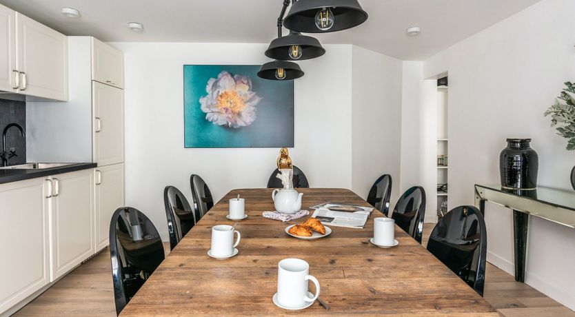 Photo of Peacock Shimmer