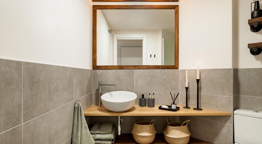 Photo of The Smoky Quartz