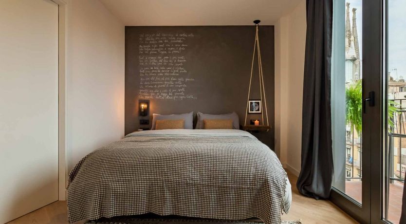 Photo of The Smoky Quartz