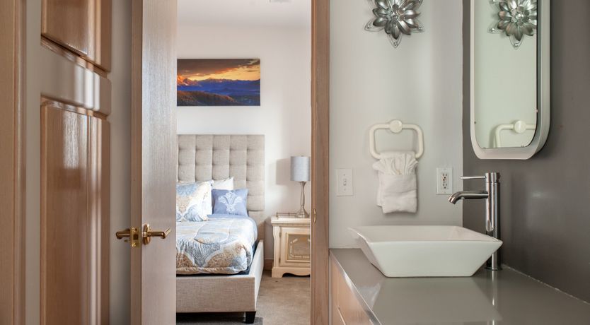 Photo of Argonne Villa