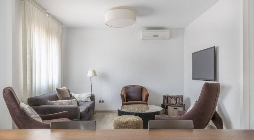 Photo of The Mahogany Azulejo