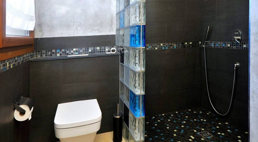 Photo of Almond Groove