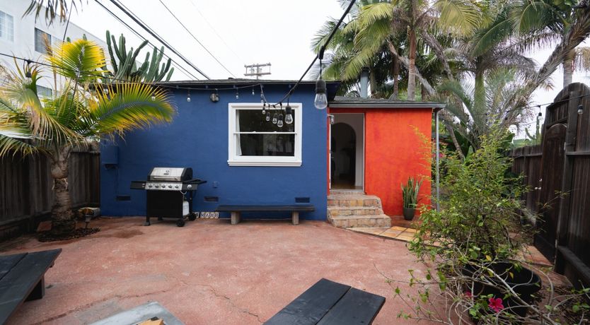 Photo of The Way You Make Me Teal