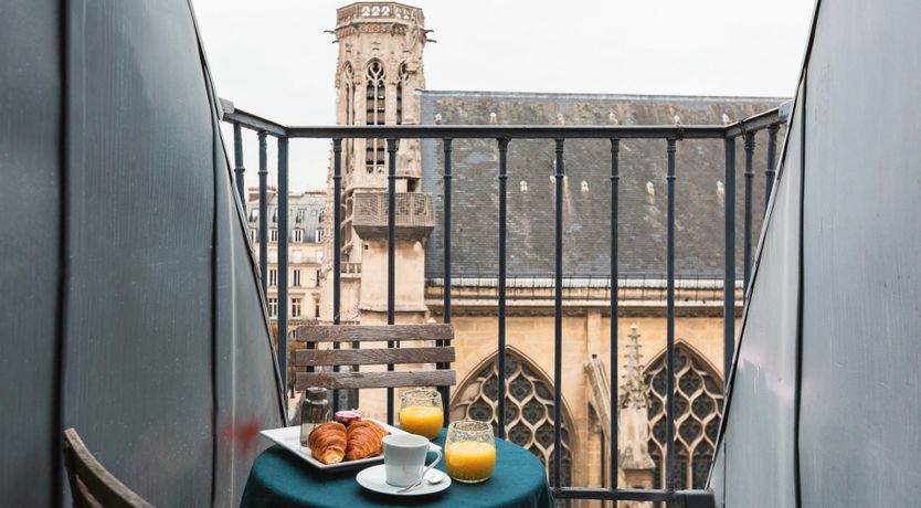 Photo of Louvre Luck