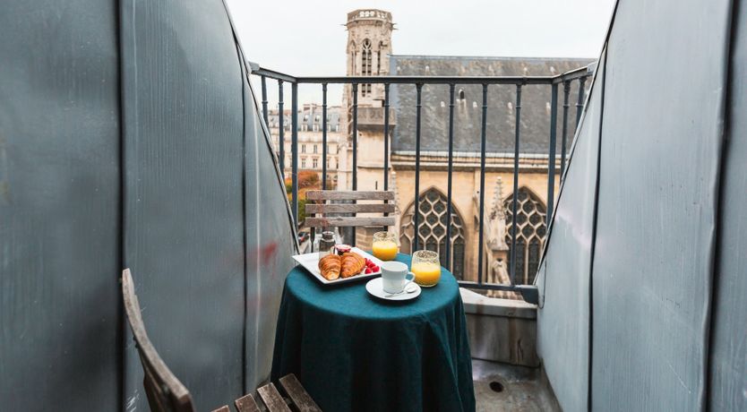 Photo of Louvre Luck