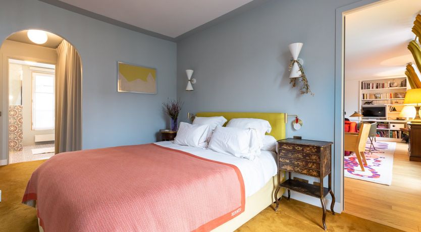 Photo of Louvre Luck