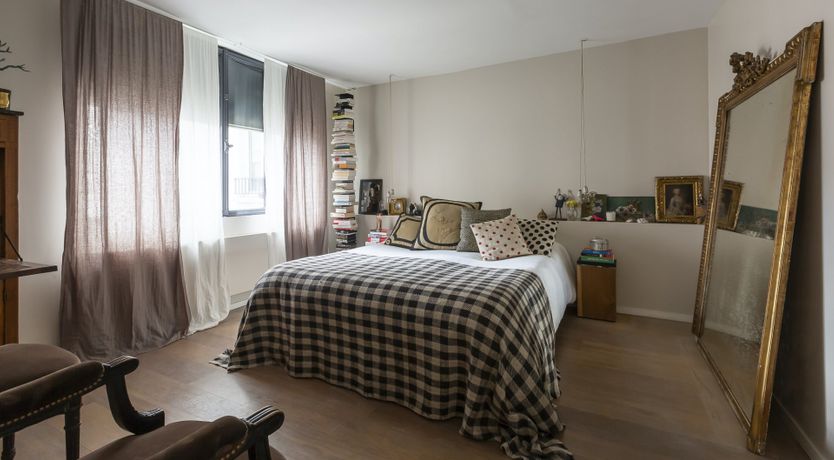 Photo of Collector's Cove