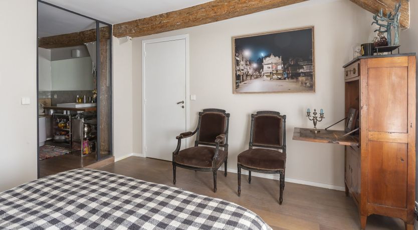 Photo of Collector's Cove