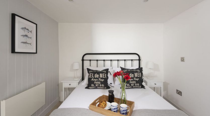 Photo of When the Cat's Away