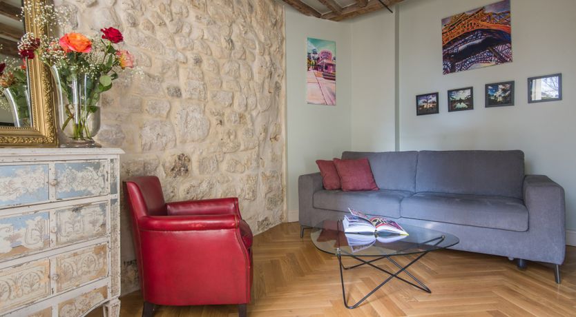 Photo of Montmartre's Villa