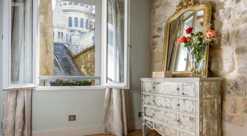 Photo of Montmartre's Villa