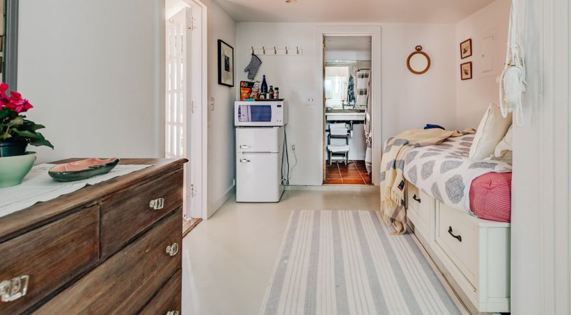 Photo of Sunflowers & Wisteria