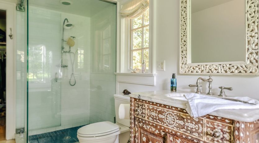 Photo of Sunflowers & Wisteria