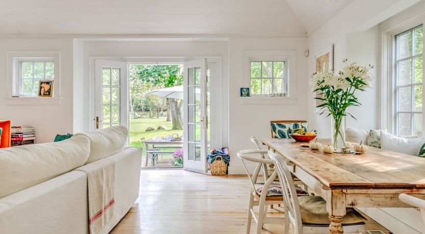 Photo of Sunflowers & Wisteria