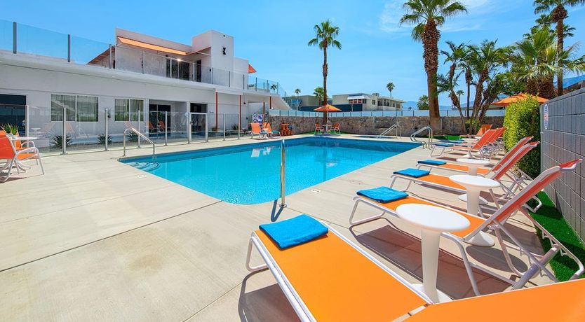 Photo of Diamond In A Rhinestone World