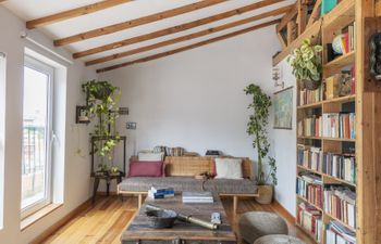 Green Library Apartment