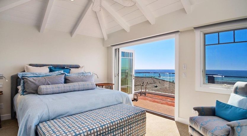 Photo of Pearly Whites