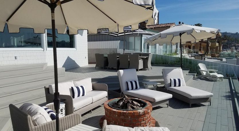 Photo of Pearly Whites