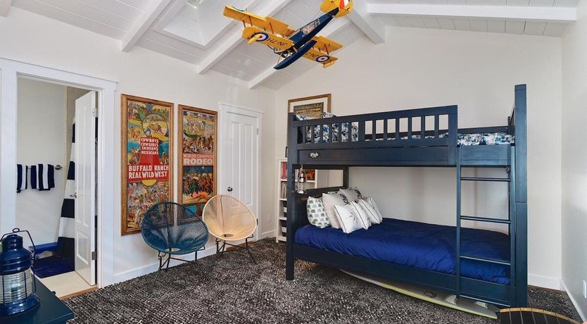 Photo of Pearly Whites