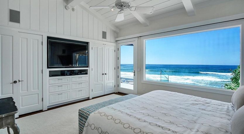 Photo of Pearly Whites