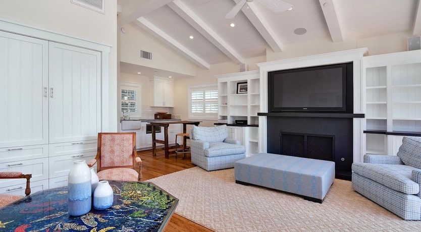 Photo of Pearly Whites