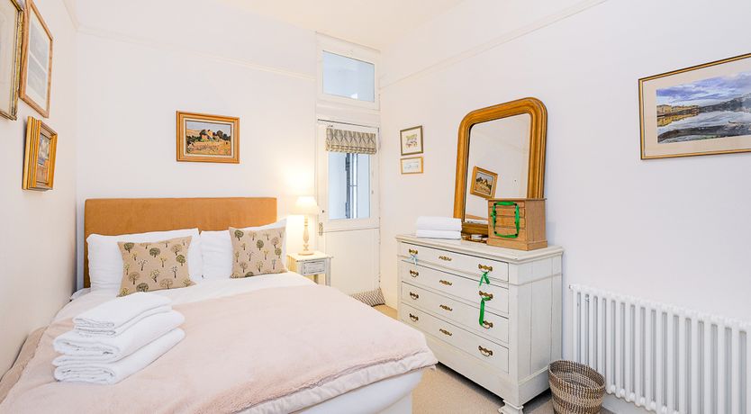 Photo of Floral Kensington