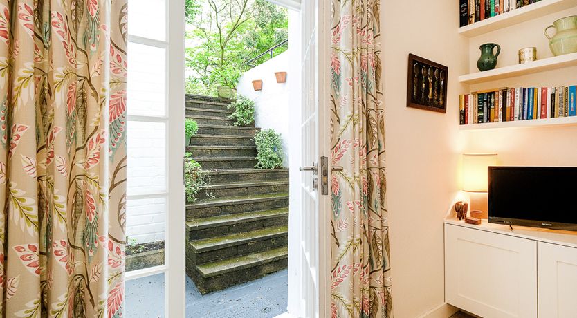 Photo of Floral Kensington