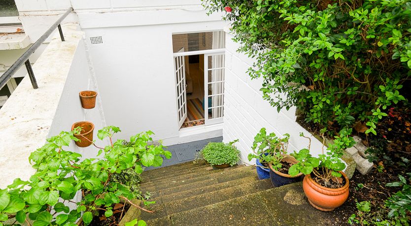 Photo of Floral Kensington