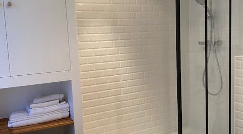 Photo of The Portrait Artist