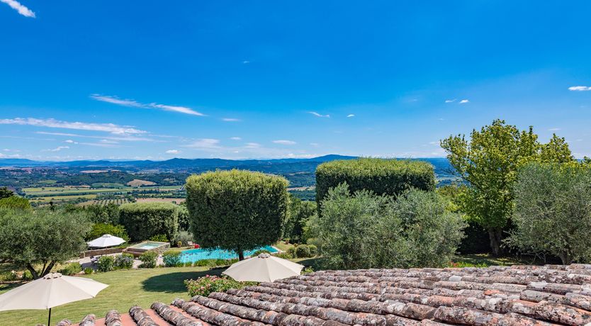 Photo of Rustling Oaks