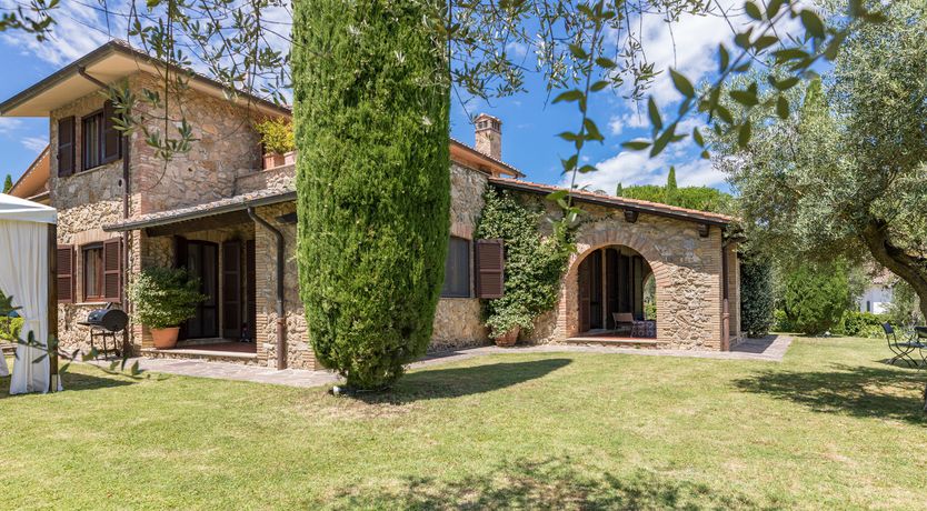 Photo of Rustling Oaks