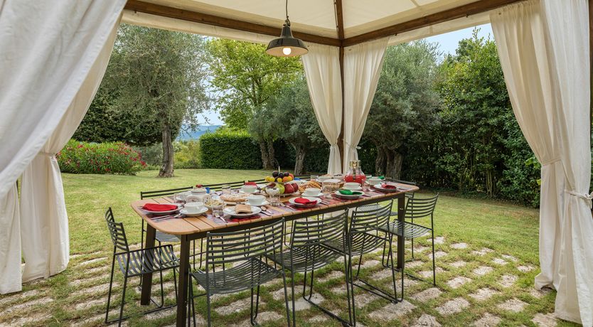 Photo of Rustling Oaks