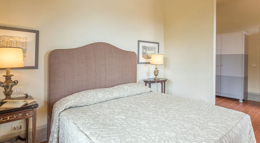 Photo of Rustling Oaks