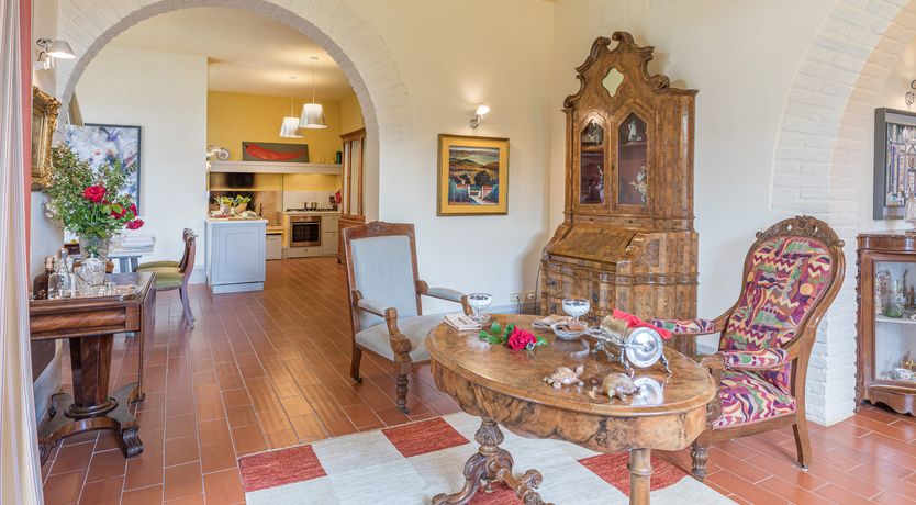 Photo of Rustling Oaks