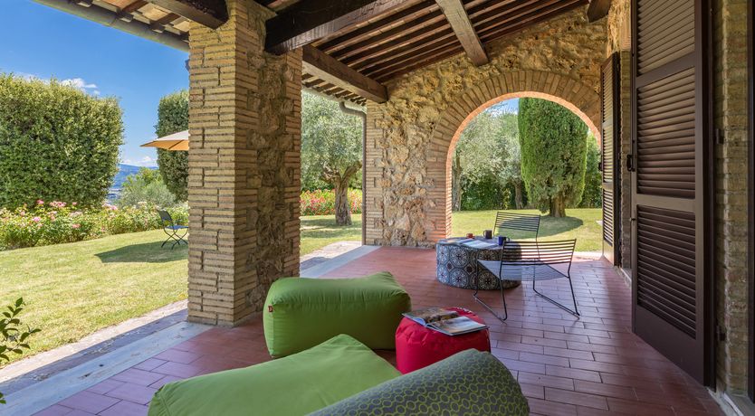 Photo of Rustling Oaks