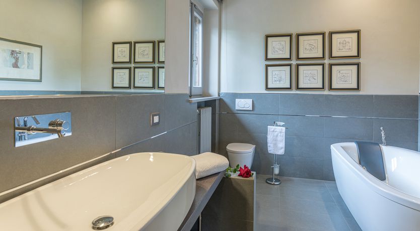 Photo of Rustling Oaks