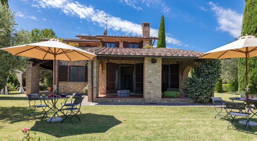 Photo of Rustling Oaks