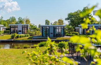 Tiny Lodge 4 Holiday Home