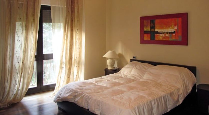 Photo of Natalie (BLU170)