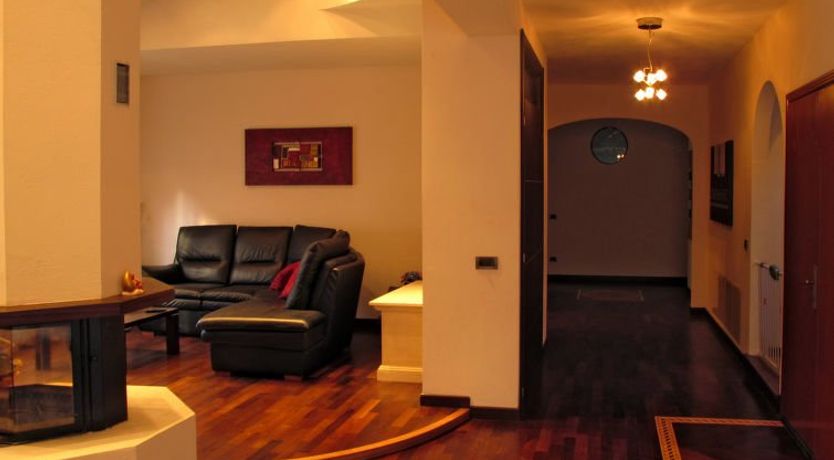 Photo of Natalie (BLU170)