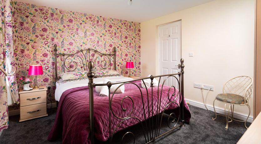 Photo of Woodside West