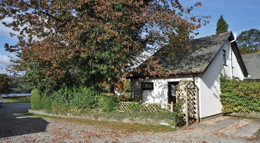 Photo of Lakefield Cottage