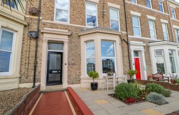 Grand Sea View Apartment